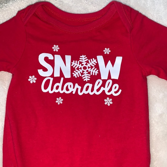2 Holiday Snow Onesies 0-3M Children’s Place Holiday Time EUC - Picture 2 of 8